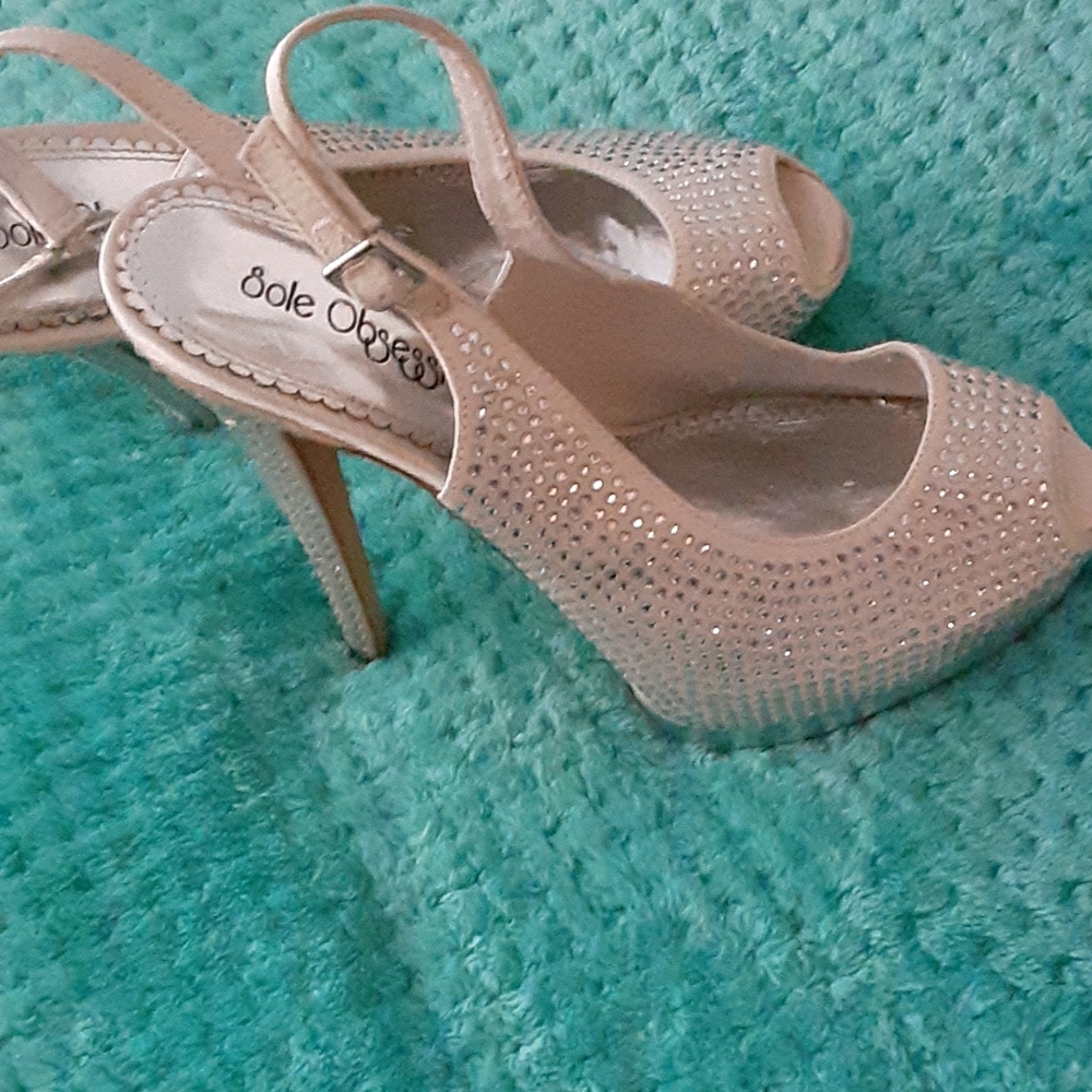 Sole Obsession Rhinestone shoes - Picture 3 of 13